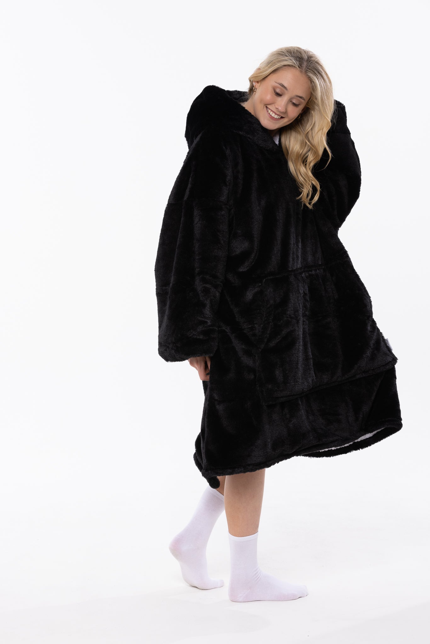 LUXE Black Warmellow